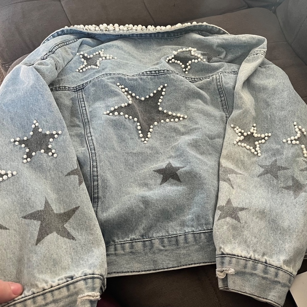 B 18    Pearl Denim Jacket - Picture 4 of 8